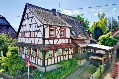 Fachwerkhaus-Liebhaber aufgepasst: Hier verschmelzen 200 Jahre Geschichte mit inspirierendem Wohnen.