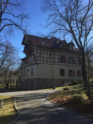 Gepflegte 2-Zimmer-Wohnung mit Balkon und EBK in Weimar