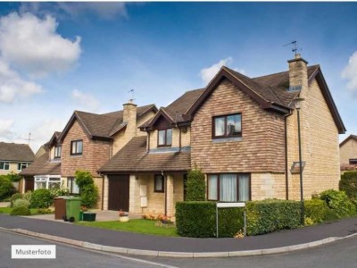 Provi frei Zweifamilienhaus in 63667 Nidda