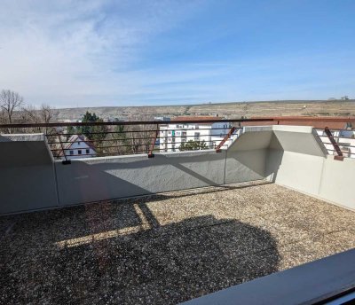 Zentrale 2 Zimmerwohnung mit Blick auf die Weinberge