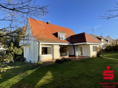 Großzügiges Einfamilienhaus in absolut ruhiger Lage