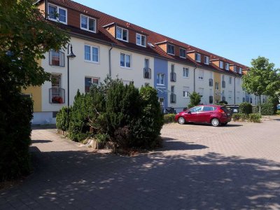 Bezugs- und provisionsfrei: 1-Zimmer Dachgeschosswohnung in der Weißen Stadt Oranienburg