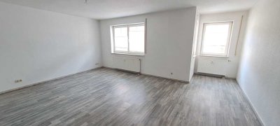 Tolle Wohnung - 2 ZKB, großer Balkon, im Südviertel