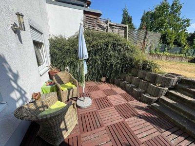 Charmante und junge Souterrainwohnung mit Stellplatz in ruhiger Lage von Leverkusen-Rheindorf-Süd
