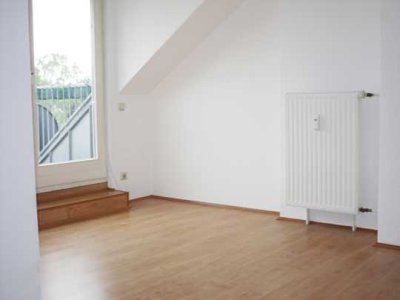 Moderne 2-Zimmer-Wohnung, Balkon, Viersener City, zentrale Lage und trotzdem ruhig
