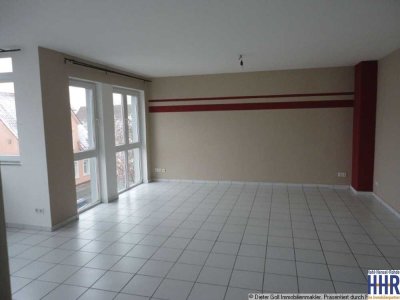 GROSSZÜGIGE WOHNUNG IN BESTER INNENSTADTLAGE