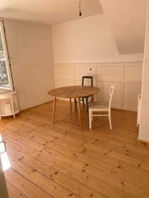 Charmante Wohnung mit Wohnküche und Kaminofenanschluss