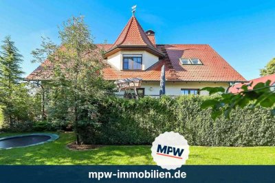 Ein Juwel am Landschaftsschutzgebiet: Traumhaus mit Nebengebäude
