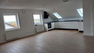 Mieter gesucht für neu ausgebaute DG Wohnung