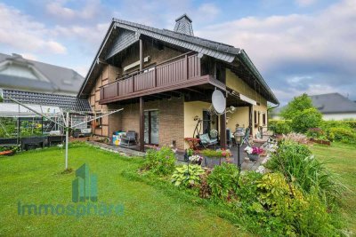 Sauerländer Sonnenseite!  Landhaus mit Loft & Gartenparadies in Wenden‑Elben