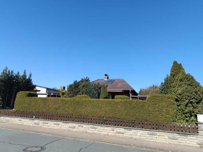 Ansprechender Walmdach - Bungalow in Top Lage