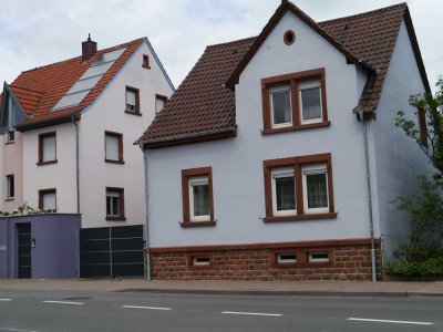 Charmantes freistehendes Einfamilienhaus mit Terrasse in Weilerbach - sofort bezugsfertig