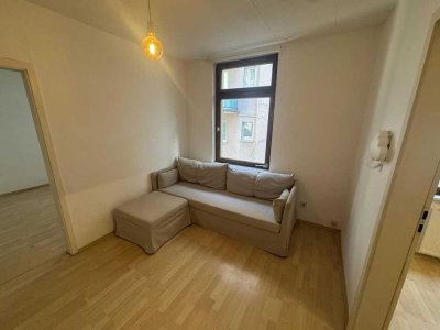 Sehr Zentrale 3 Zimmer Wohnung mit Frankfurter Bad im Herzen vom Nordend