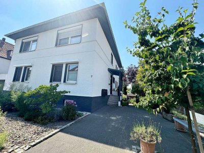 Wohnen in einer Stadtvilla! Vollmöblierte 3-Zimmer Wohnung mit Blick ins Grüne!