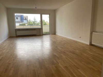 Zentrale und moderne 4-Zimmerwohnung im 1.OG in Mörfelden-Walldorf