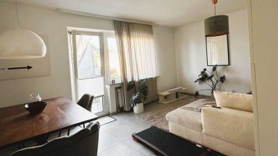 Top renovierte , neuwertige 2-Zimmer-Wohnung mit Balkon in Solingen-Widdert