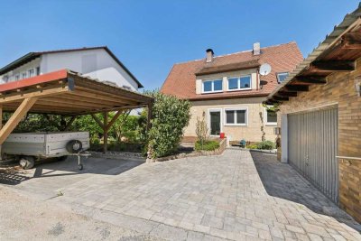 Charmantes Zweifamilienhaus in Poppenricht