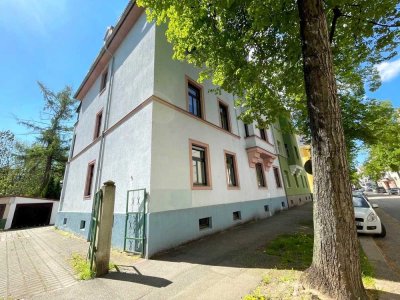 Altbauperle im Herzen Zwickaus – 7 Zimmer voller Charme mit 2 Balkonen