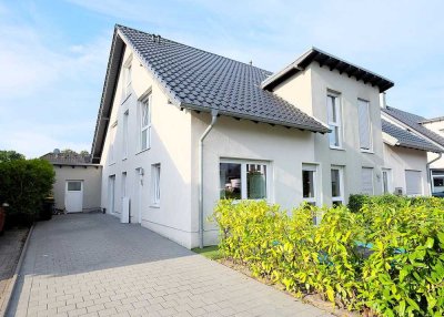 Luxuriöse Doppelhaushälfte in kinderfreundlicher Wohnsiedlung