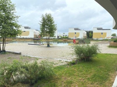 Ihr Zuhause am See! - Neuwertige 2-Zi.-ETW im Erdgeschoss in Dornstadt.