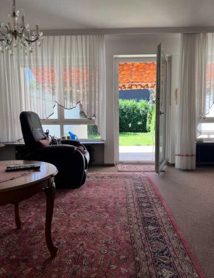 zentrales Reiheneckhaus mit schönem Garten
