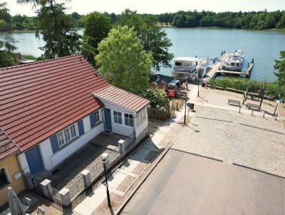 Zauberhaftes Apartment im Kapitänshaus mit Seeblick, direkt neben dem Schloß.