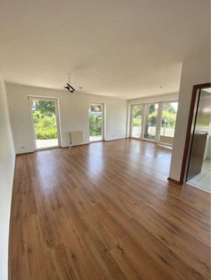 Geschmackvolle neuwertige 2-Zimmer-Erdgeschosswohnung mit Balkon und Einbauküche in Henstedt-Ulzburg