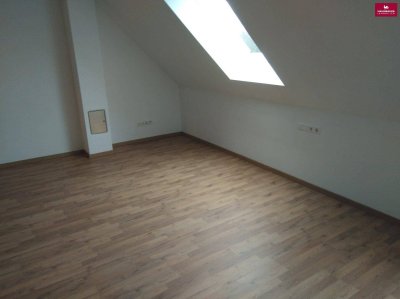Provisionsfreie 46 m2 Dachgeschoss Wohnung Eigennutzung oder Anlage