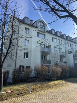 Sofort verfügbar! WG-geeignete bezugsfreie 2 ZKB Wohnung am Georg-Hegenauer-Park