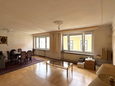 Sanierungsobjekt mit Potenzial nahe Palais Coburg! VB