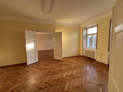 Bürgerhaus Mitten im Zentrum mit romantischem Garten