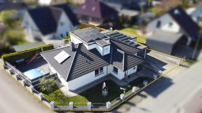 Extravaganter Bungalow mit vielen Extras ! ! !