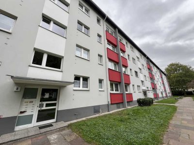 Anschauen-Einziehen 3 Zi.- Whng. - Duschbad mit Fenster und Balkon - Duisburg