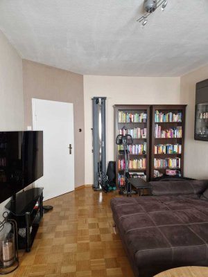 Helle 3-Zimmer Wohnung im 1.OG , 85 m² in Paderborn, im Gebäude gibt es 3 Wohnungen.