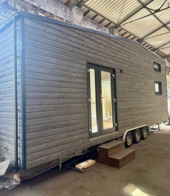 Chices Tiny Haus neu mobil auf Trailer