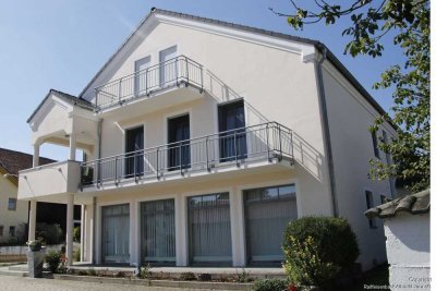 Kapitalanlage/Mehrgenerationen: Wohnhaus mit Ausbaupotenzial