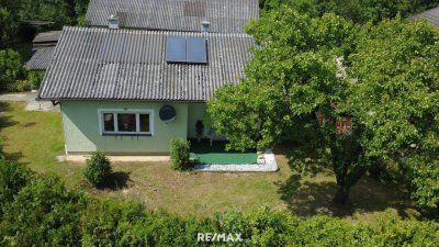 Wohnglück in Haunoldstein – renovierter Bungalow in ruhiger Siedlungslage