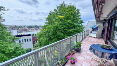 4-Zimmer-Eigentumswohnung mit großer Dachterrasse und Tiefgaragenstellplatz!