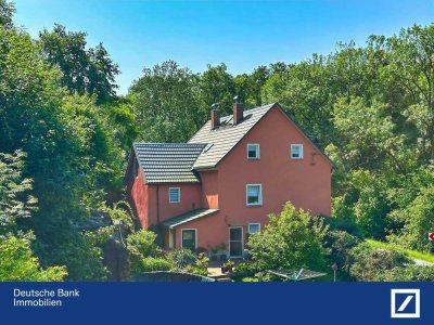 Hier ist Platz für die ganze Familie: Top ausgestattetes & großzügiges EFH in naturnaher Idylle