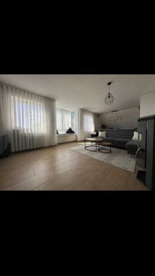 Schöne 3-Zimmer Maisonettenwohnung zu vermieten mit TG