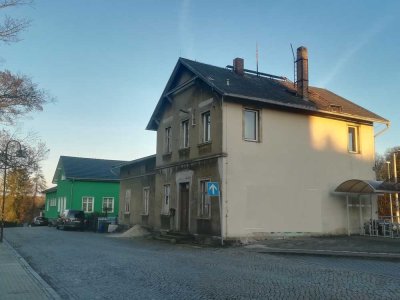 Haus - Lager/Verkaufsflä. Vermiet/ mit Bunker