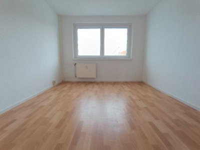 voll sanierte 3-Raum-Wohnung mit Balkon und Einbauküche