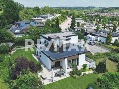 Keine Käuferprovision - Architektenhaus in Traumlage – 1521m² Grundstück - parkähnlicher Garten