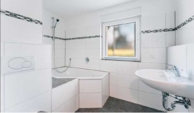 Geräumiges Zweifamilienhaus mit geh. Innenausstattung und schönem Garten in Bergisch Gladbach