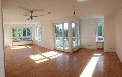 Helle 3-Zimmer-Wohnung, frei, von privat