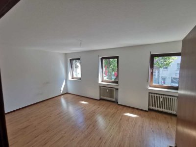 Helle und gut geschnittene 2 Zimmer Wohnung in zentraler Lage Eschweilers