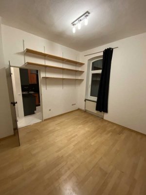 Charmante 1-Zimmer-Wohnung in Hannover-Linden – Velberstraße 7
