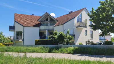 Perfekter Mix: Stadtflair & Landruhe - 3 Zimmer-DG-Wohnung mit TG in Haunwöhr