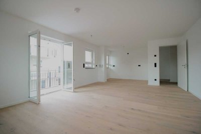 Große 3-Zimmer-Familienwohnung im 2.OG mit Wanne, Dusche und Gäste-WC