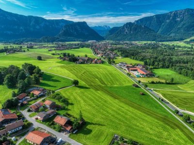 Bergblick inklusive: Einfamilienhaus in Bestlage mit Einliegerwohnung